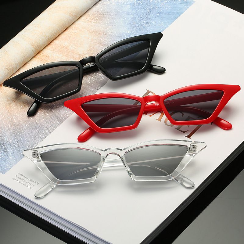 Fashion Women Vintage Cat Eye Sun Glasses  Small Frame UV400 Sun Shades Glasses Street Eyewear Luxury Trending Sunglasses